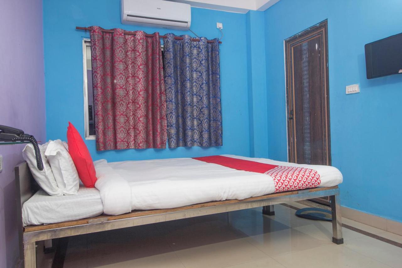 Spot On 24229 Radharani Lodge سيليجوري المظهر الخارجي الصورة